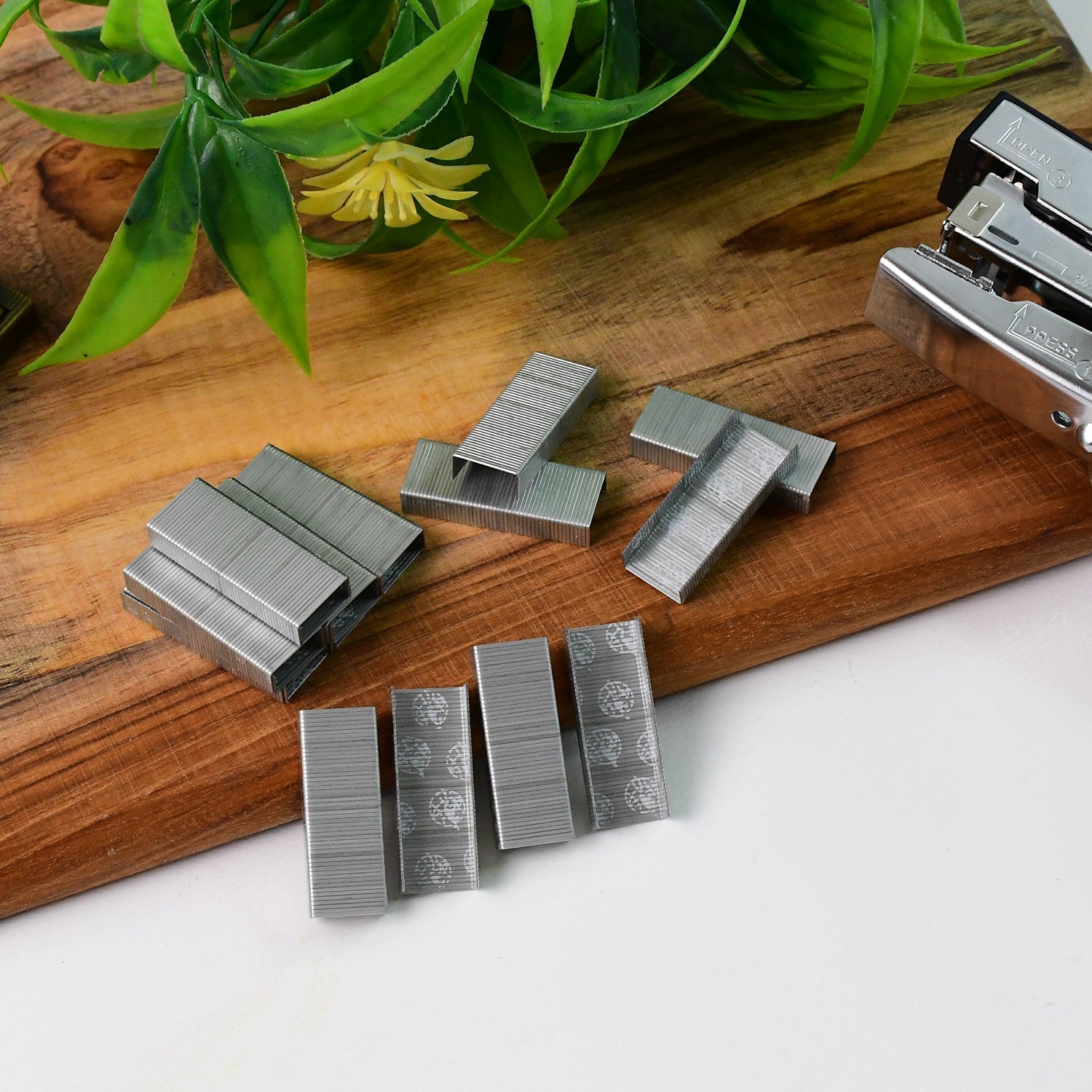 Kangaro 24/6-1M High-Quality Staples – Durable Steel Pins Kangaro 24/6-1M High-Quality Staples – Durable Steel Pins